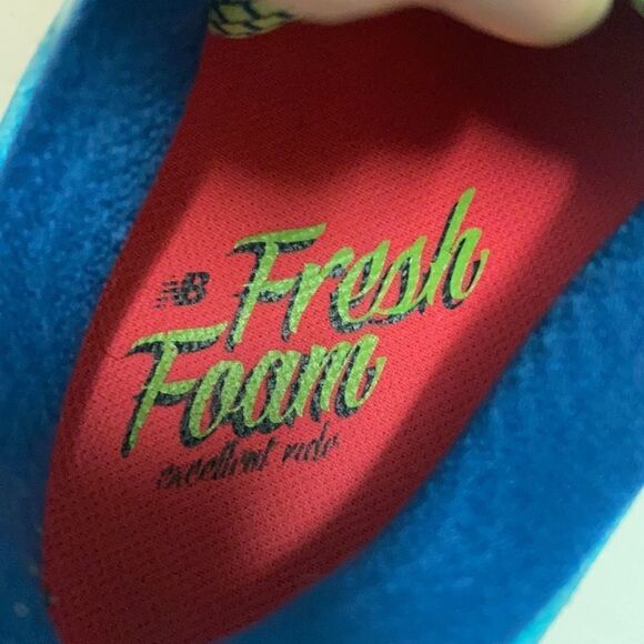 New balance fresh foam boracay running shoe Size 8.5 A20 - Picture 10 of 11